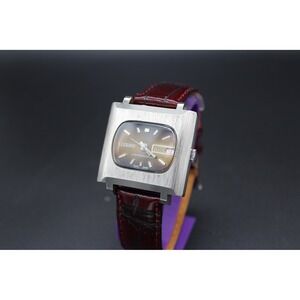 Vintage Lucerne Lifetime Mainspring Watch Mens Square Date Swiss Made Burgundy